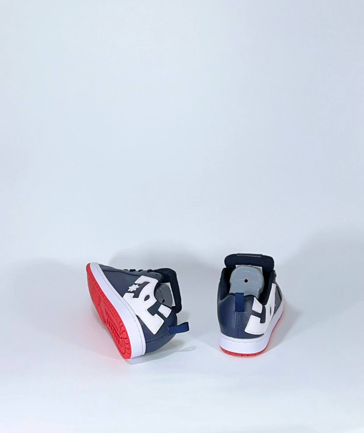 DC SHOES