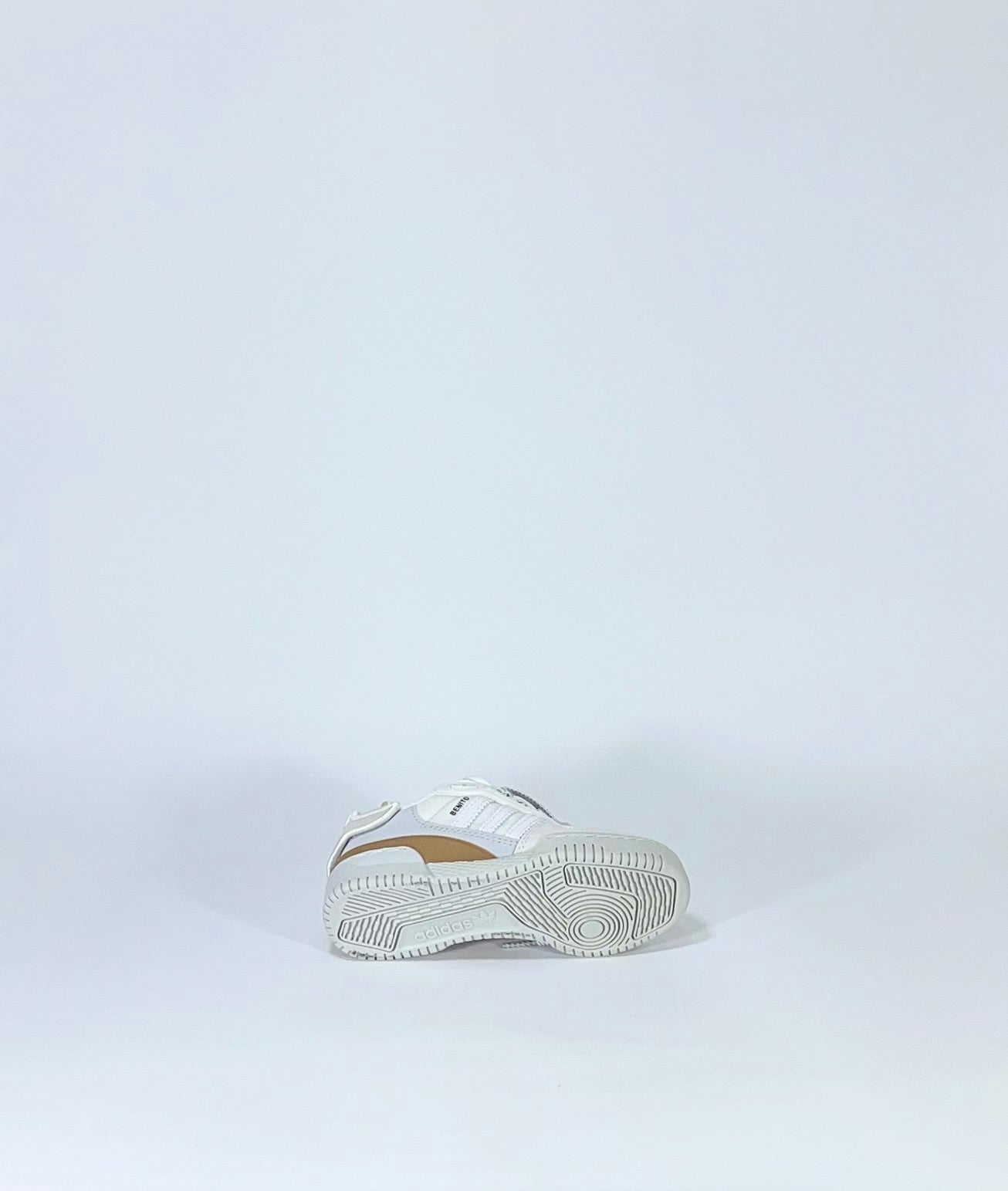 ADIDAS BENITO