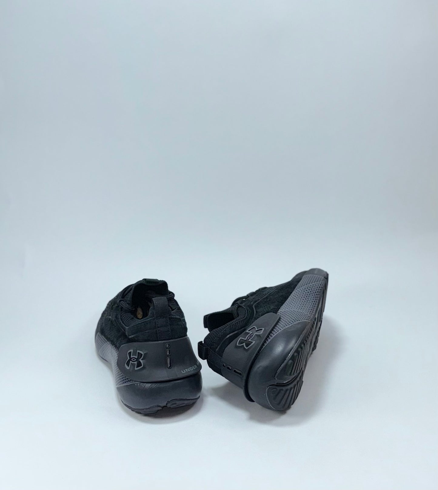 UNDER ARMOUR HVR