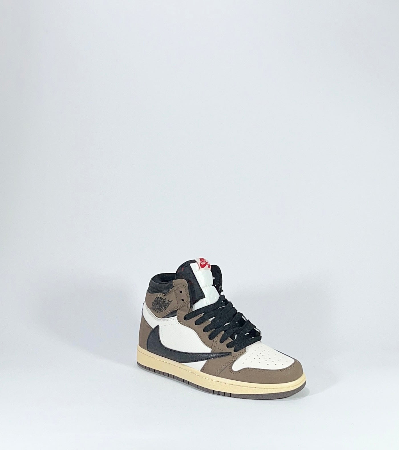 JORDAN RETRO 1 HIGH OG X TRAVIS SCOTT