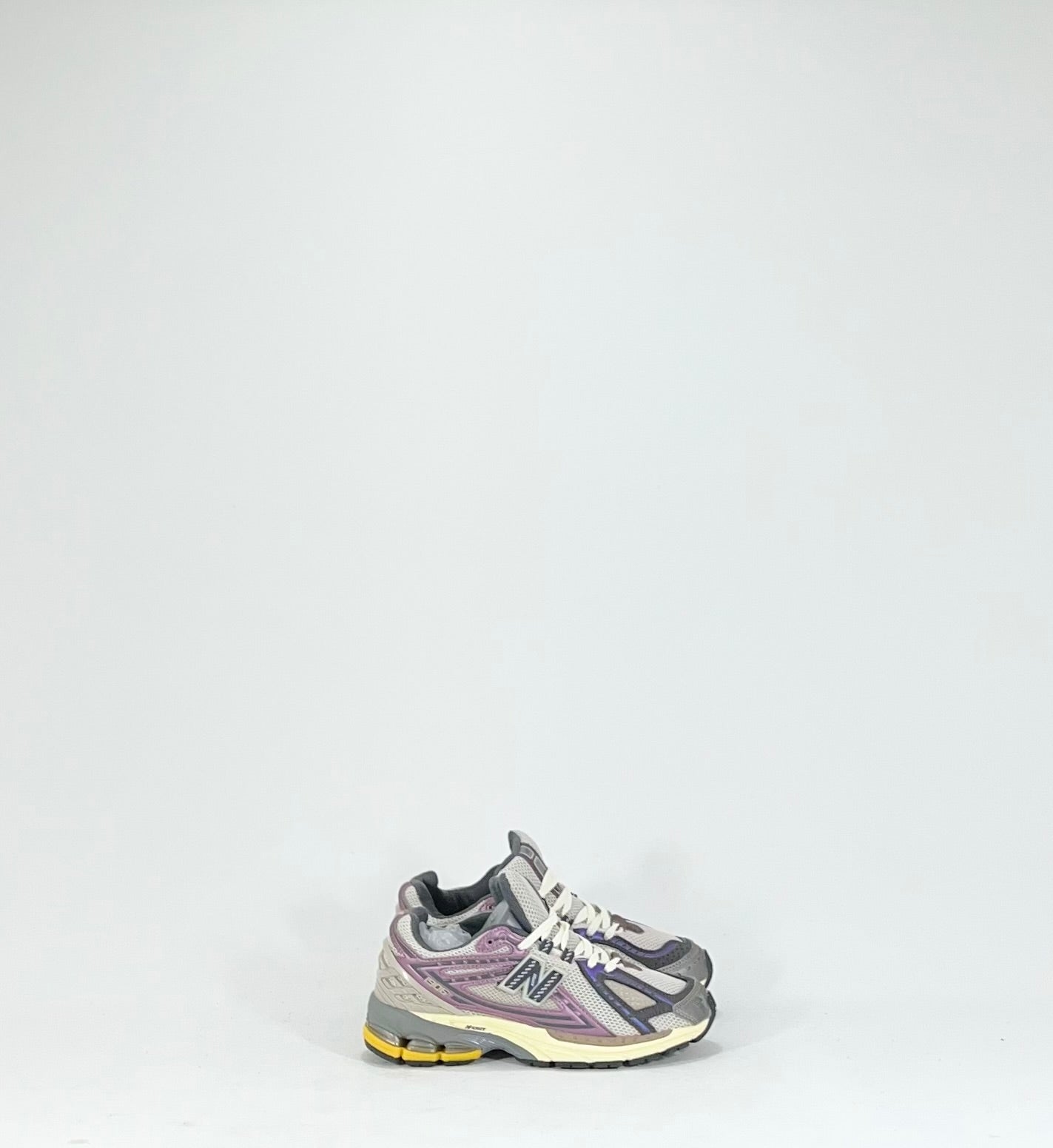NEW BALANCE 1906
