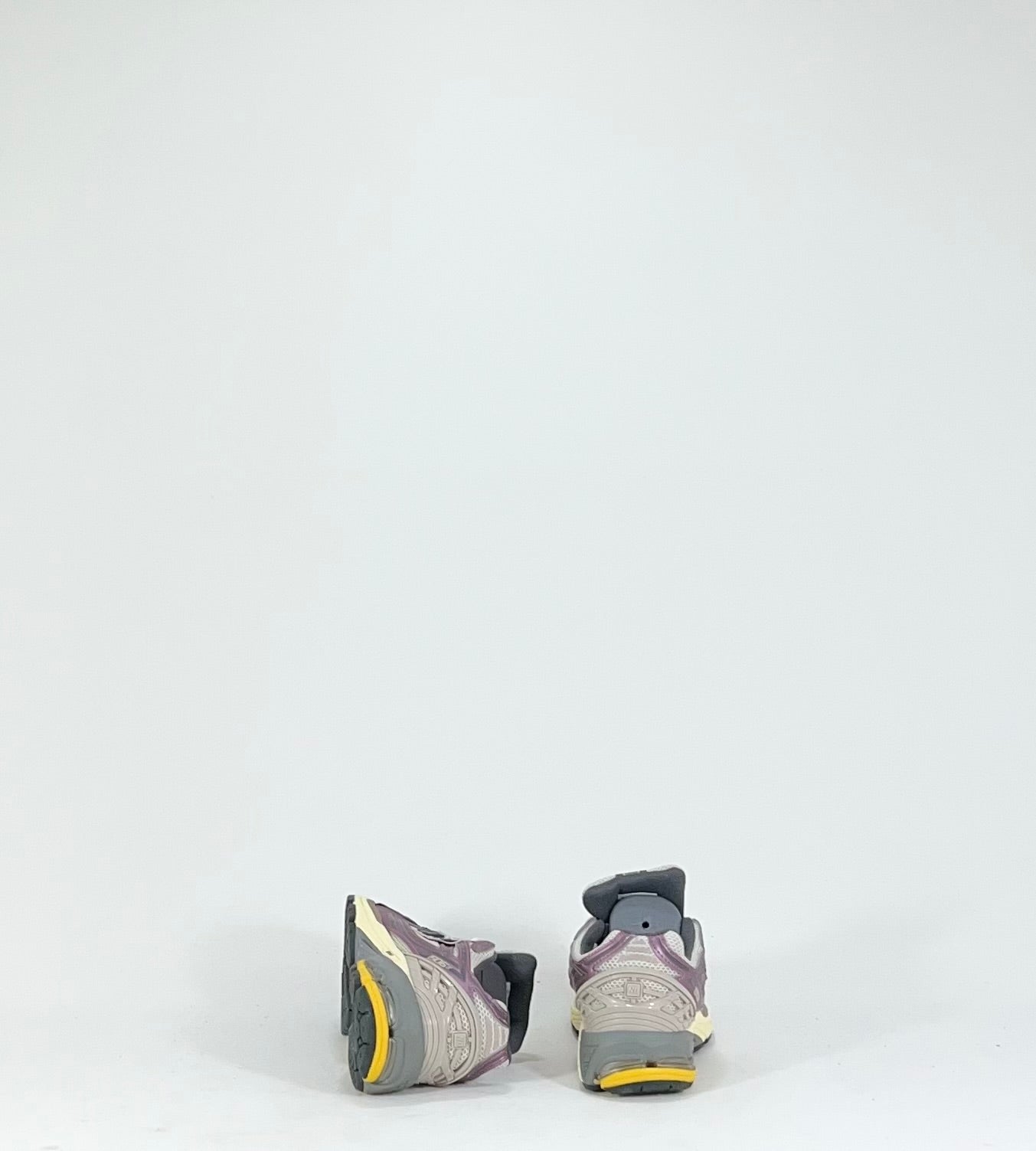 NEW BALANCE 1906