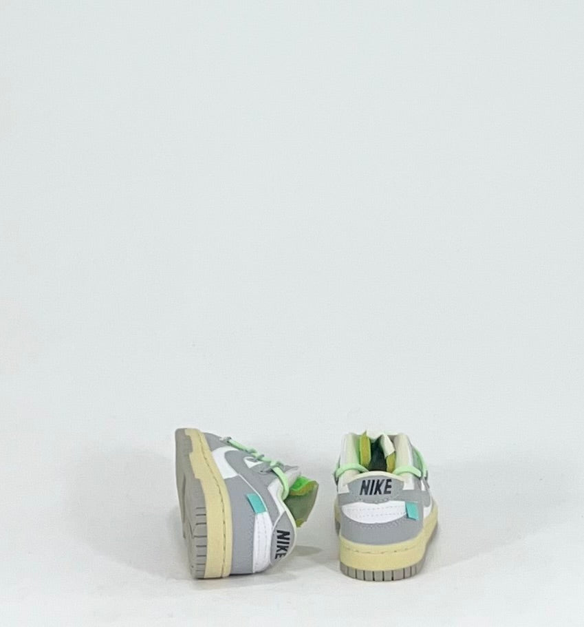 SB DUNK LOW OFF WITHE