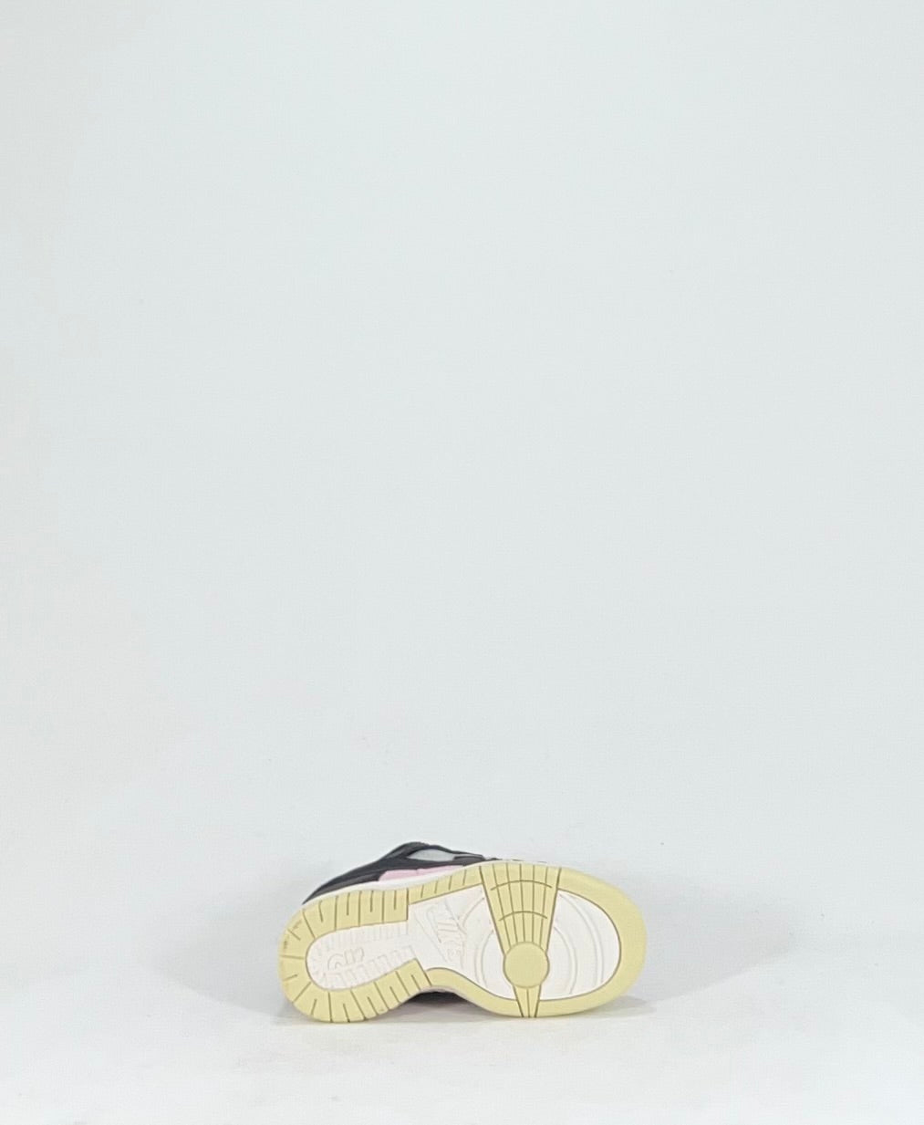 NIKE JUMBO