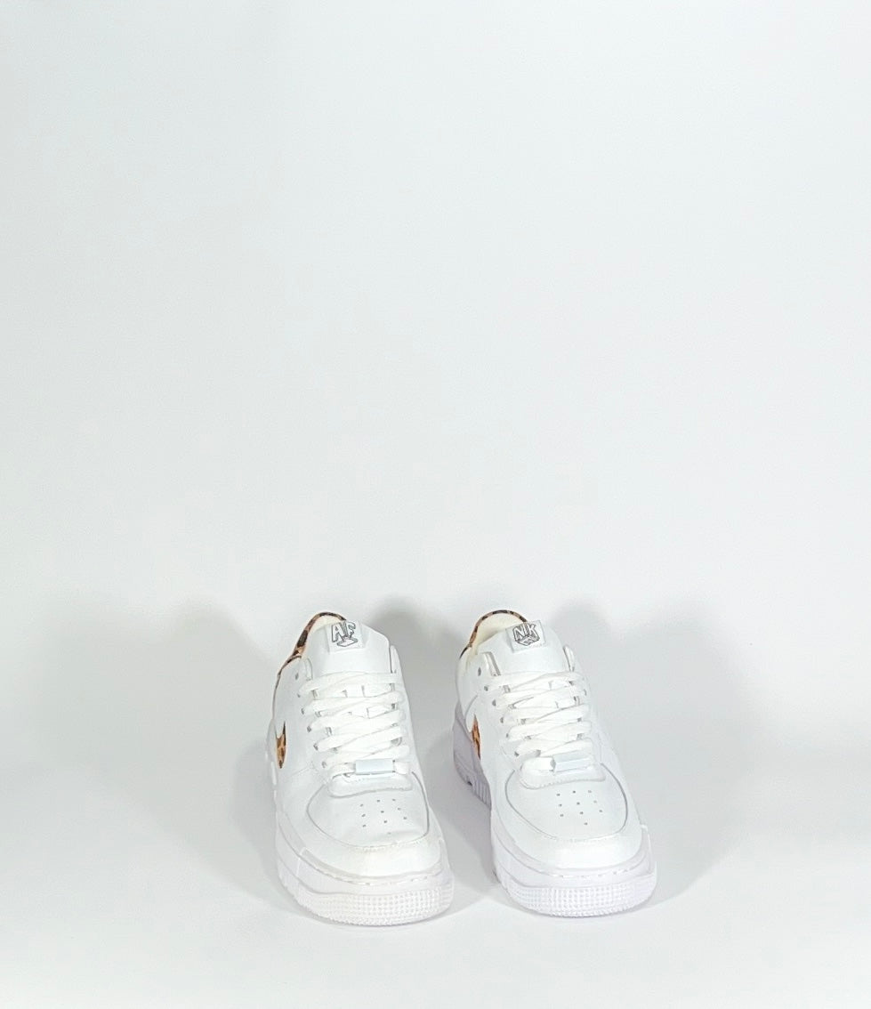 NIKE FOR ONE PIXEL