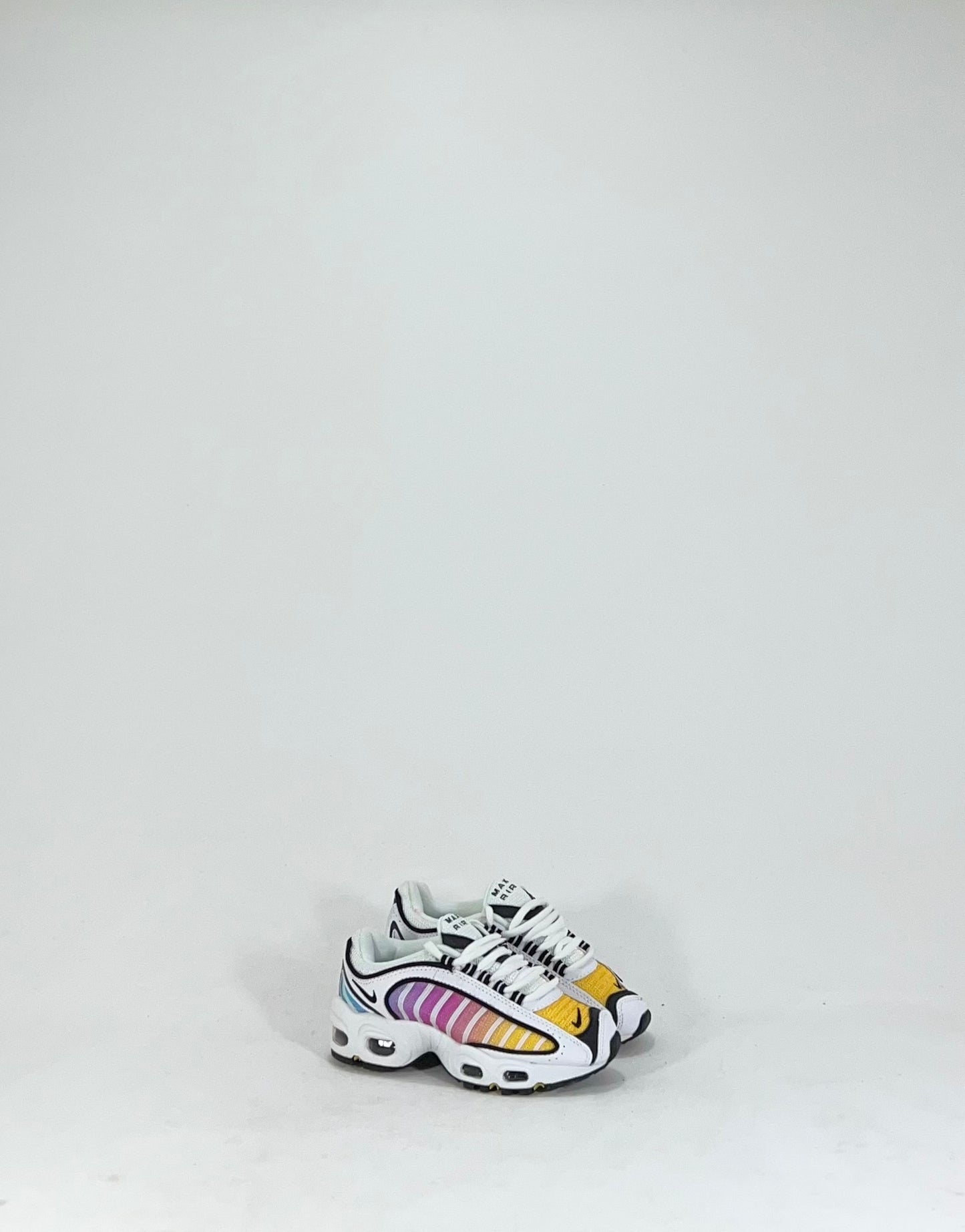 NIKE TAILWIND
