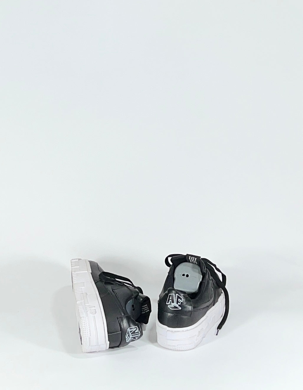 NIKE FOR ONE PIXEL