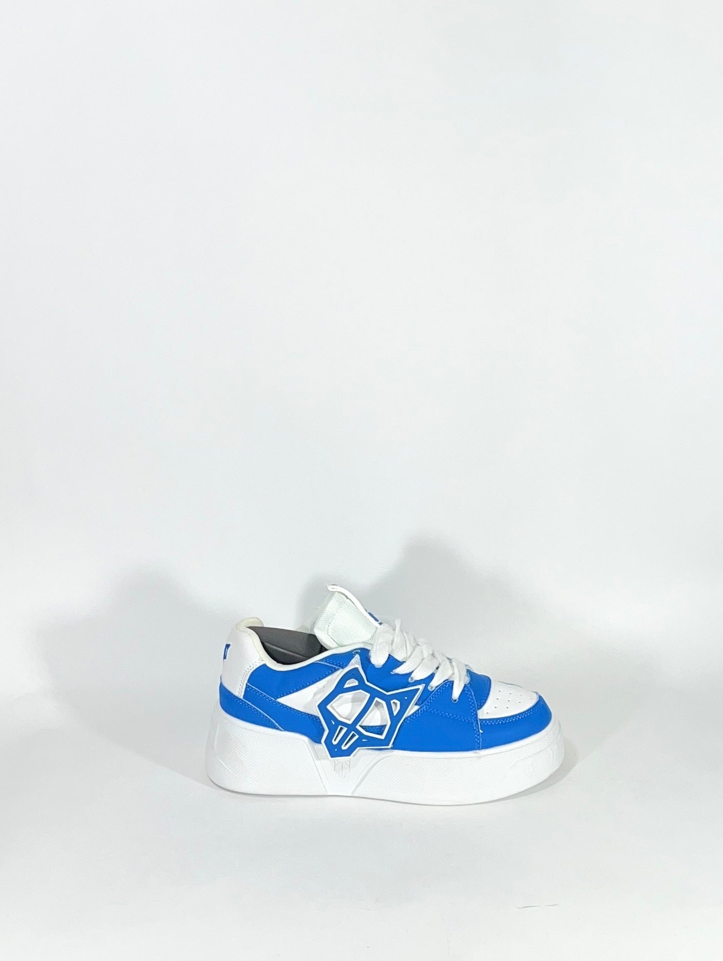 NAKED WOLFE PLATAFORMA