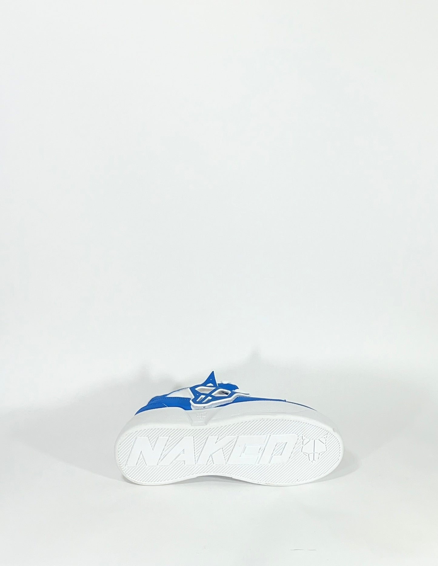 NAKED WOLFE PLATAFORMA