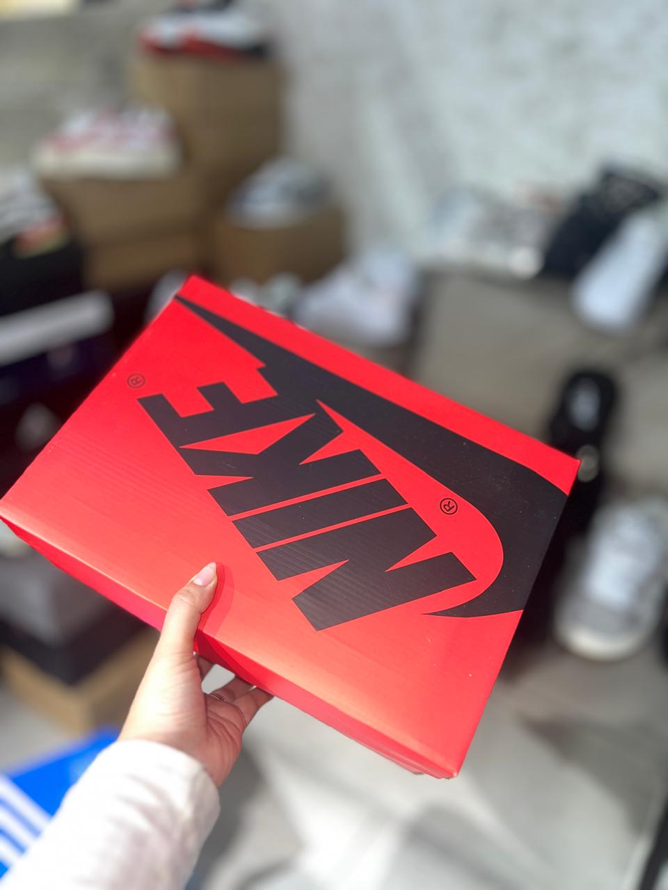CAJA DE PRESENTACION NIKE