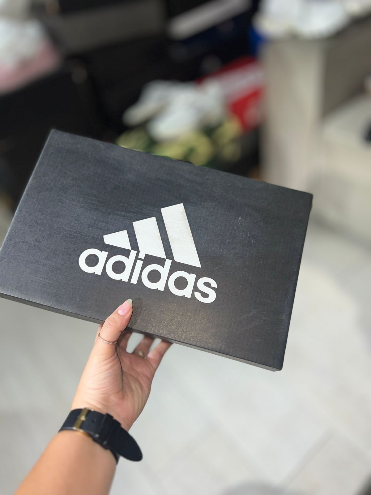 CAJA DE PRESENTACION ADIDAS