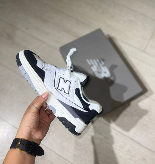 NEW BALANCE 550