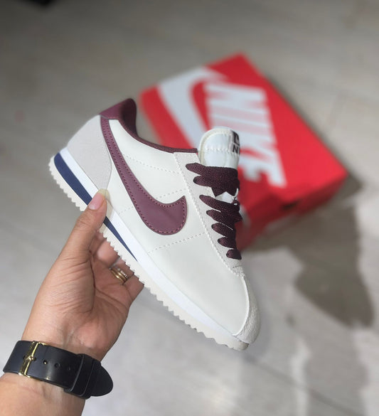 NIKE CORTEZ