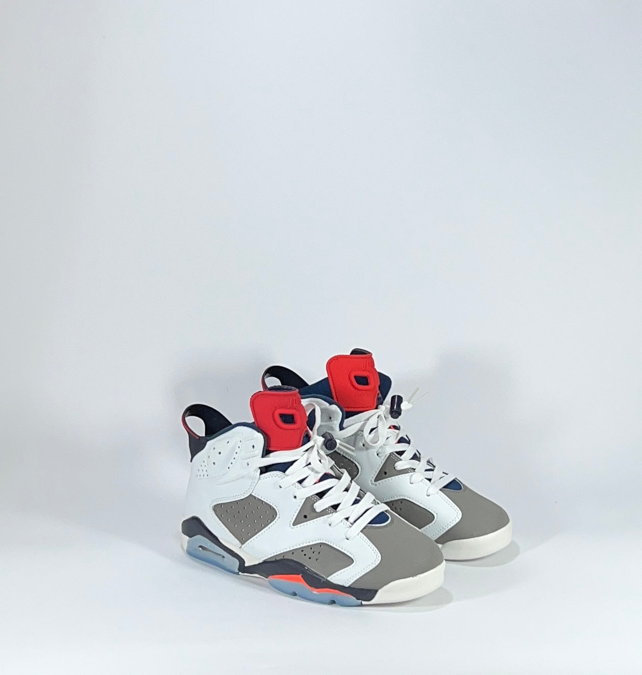 JORDAN RETRO 6