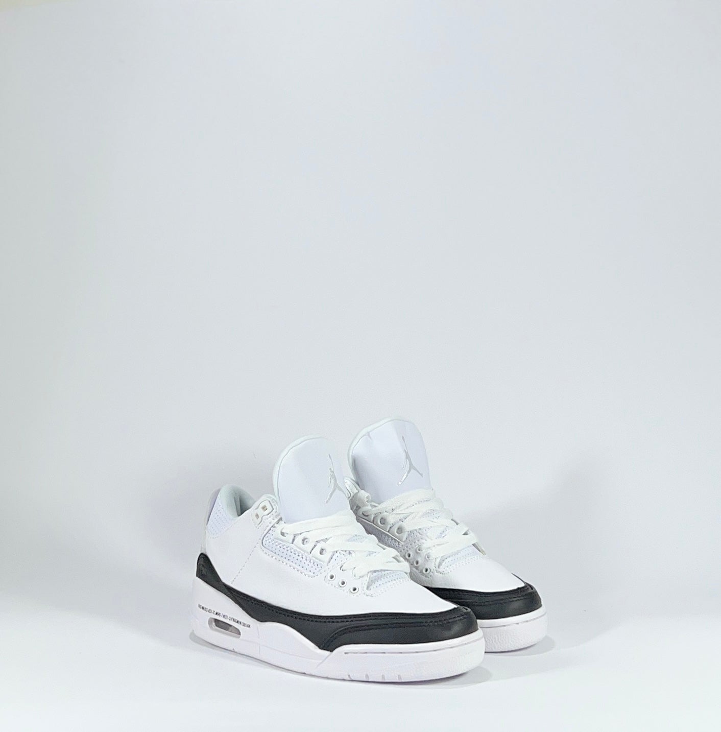 JORDAN RETRO 3