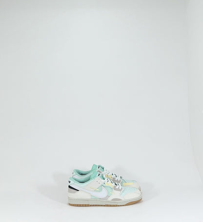 NIKE SB DUNK
