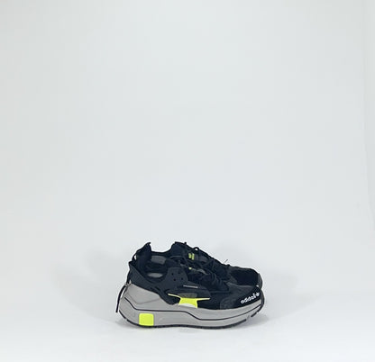 ADIDAS SIKAIGE