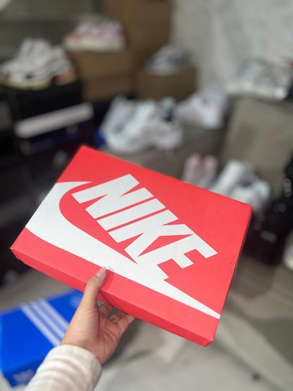 CAJA DE PRESENTACION NIKE