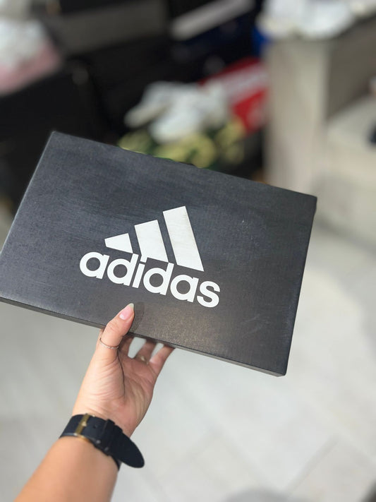 CAJA DE PRESENTACION ADIDAS