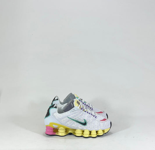 NIKE SHOX