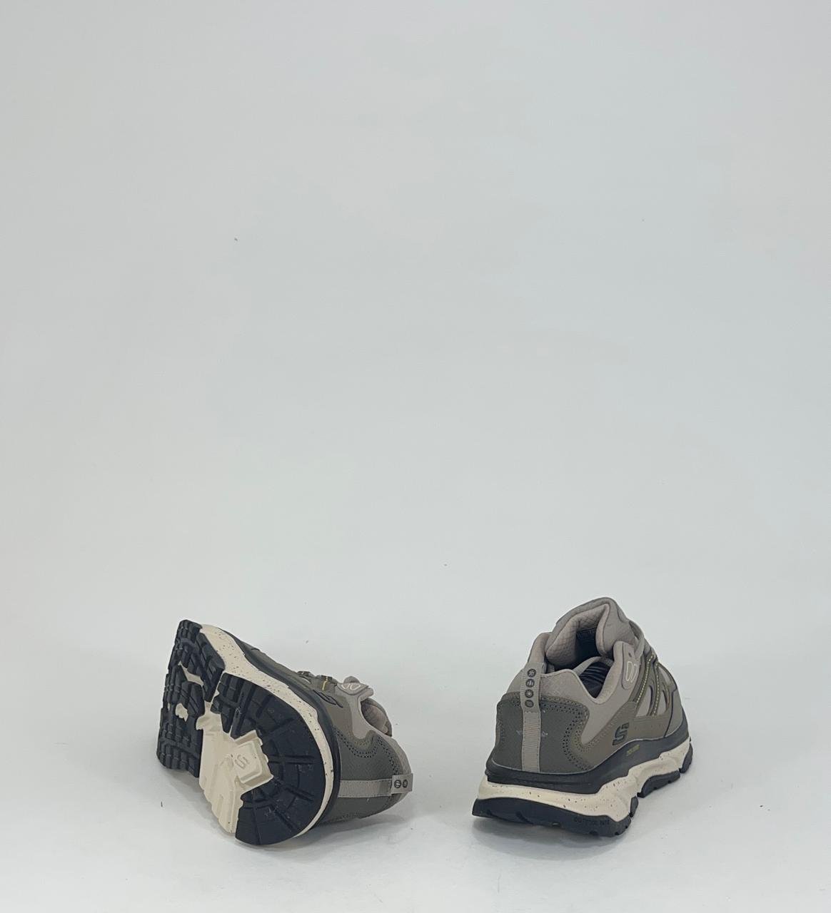 SKECHERS  D LUX JOURNEY