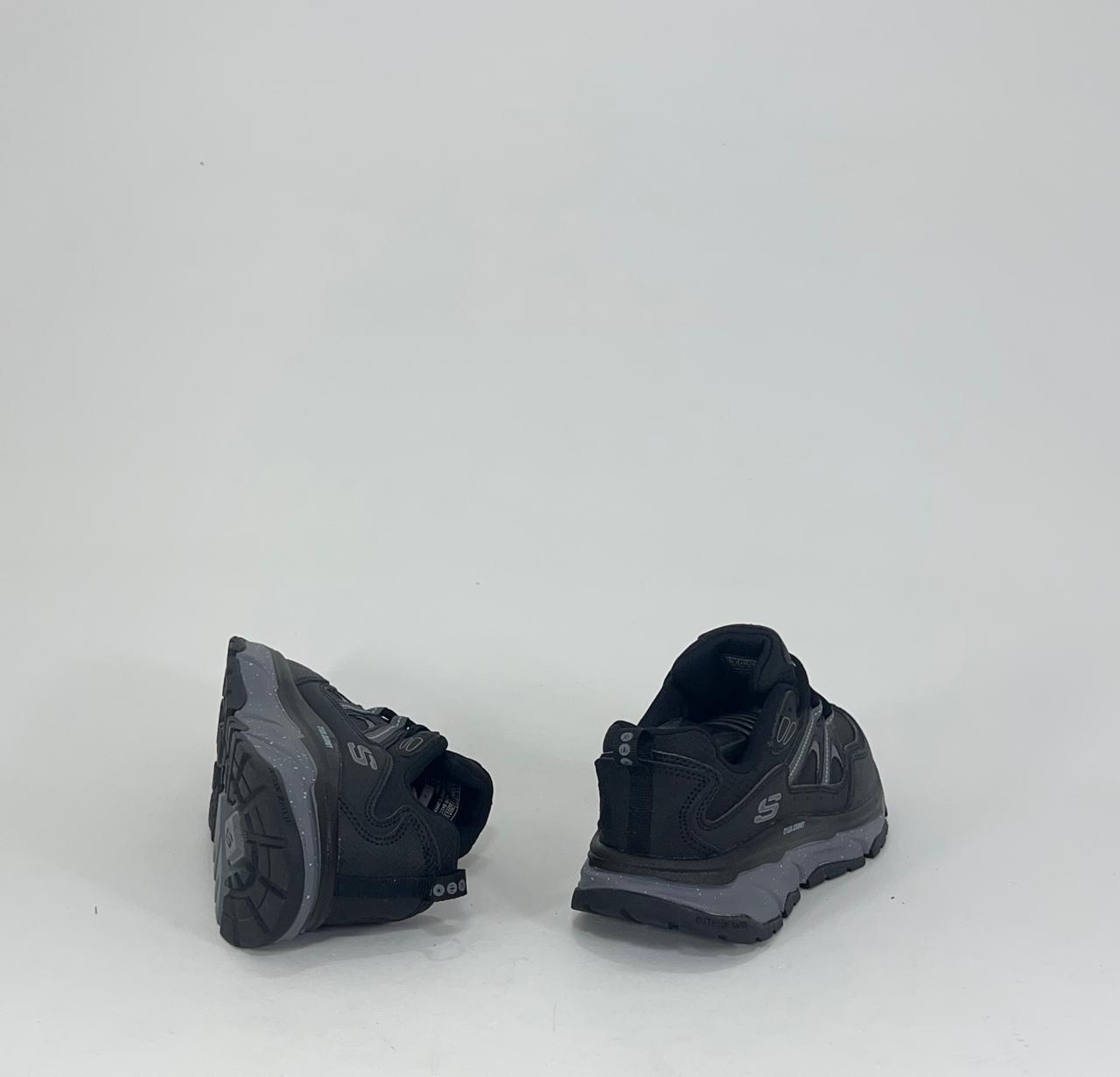 SKECHERS  D LUX JOURNEY