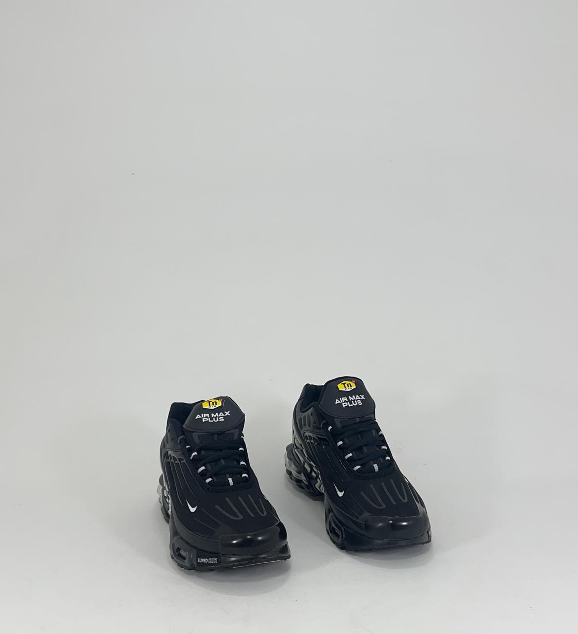 NIKE AIR MAX TN PLUS