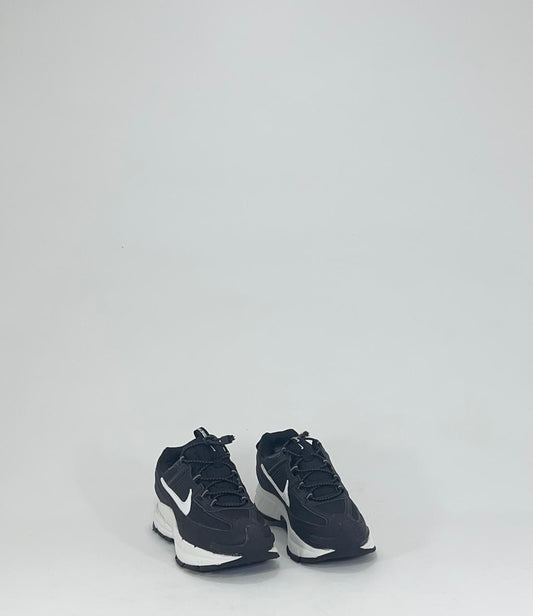 NIKE ZOOM VOMERO ROAM