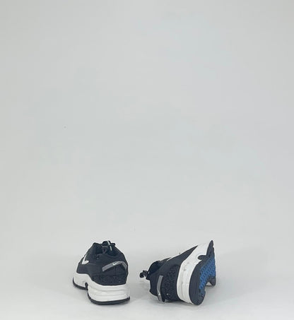 NIKE ZOOM VOMERO ROAM