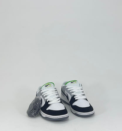 NIKE SB DUNK LOW