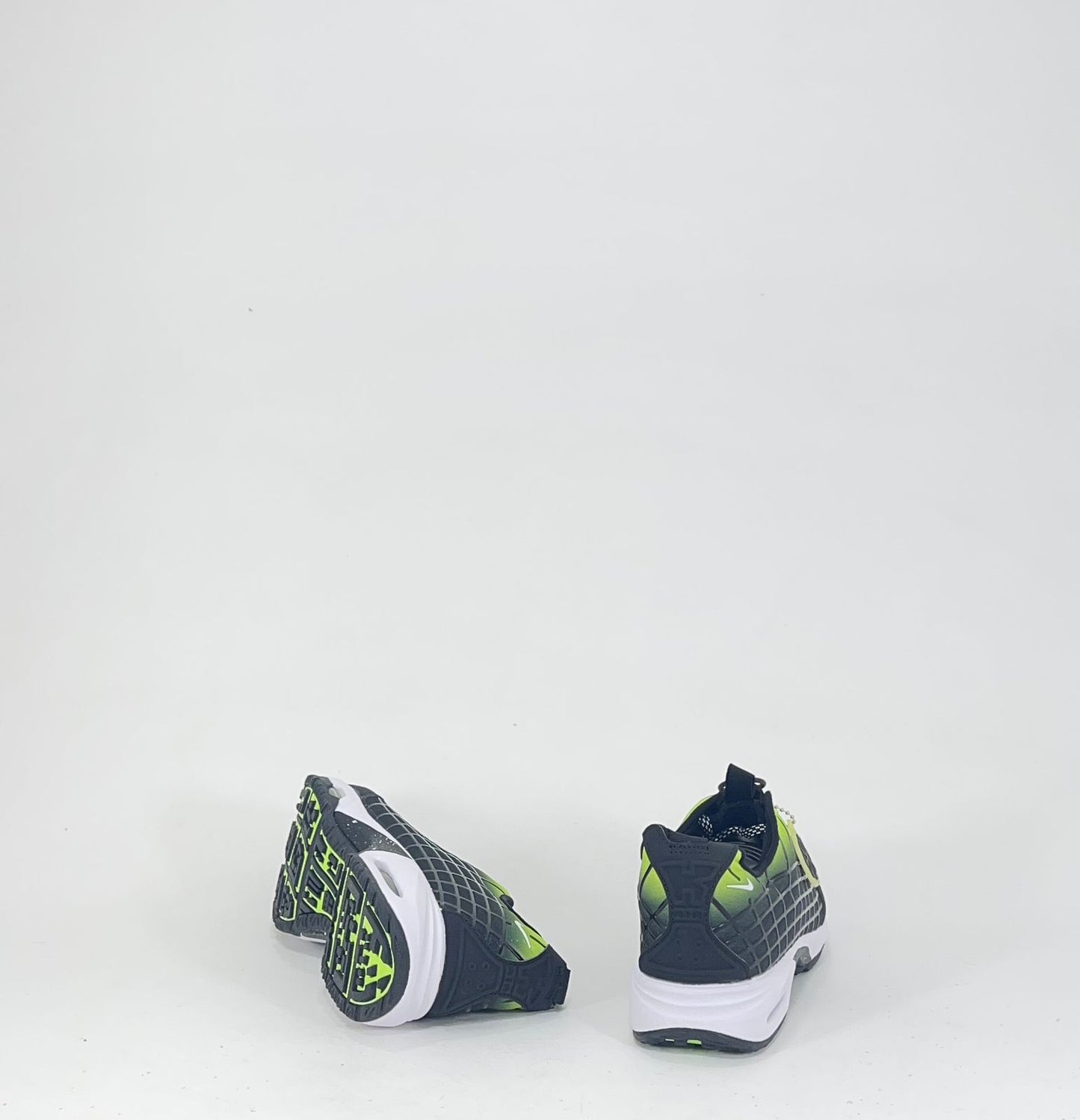 NIKE SUNDER VERSION 2