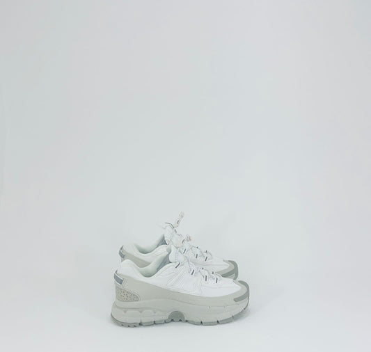 NIKE ZOOM VOMERO ROAM