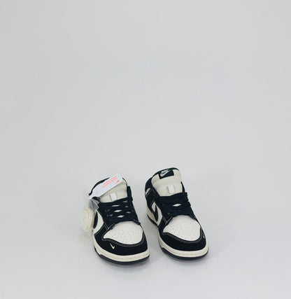 NIKE SB DUNK LOW CARHARTT