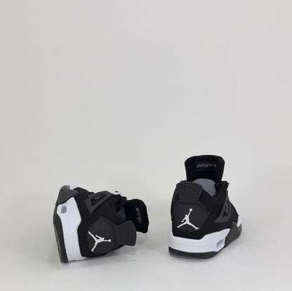 JORDAN RETRO 4